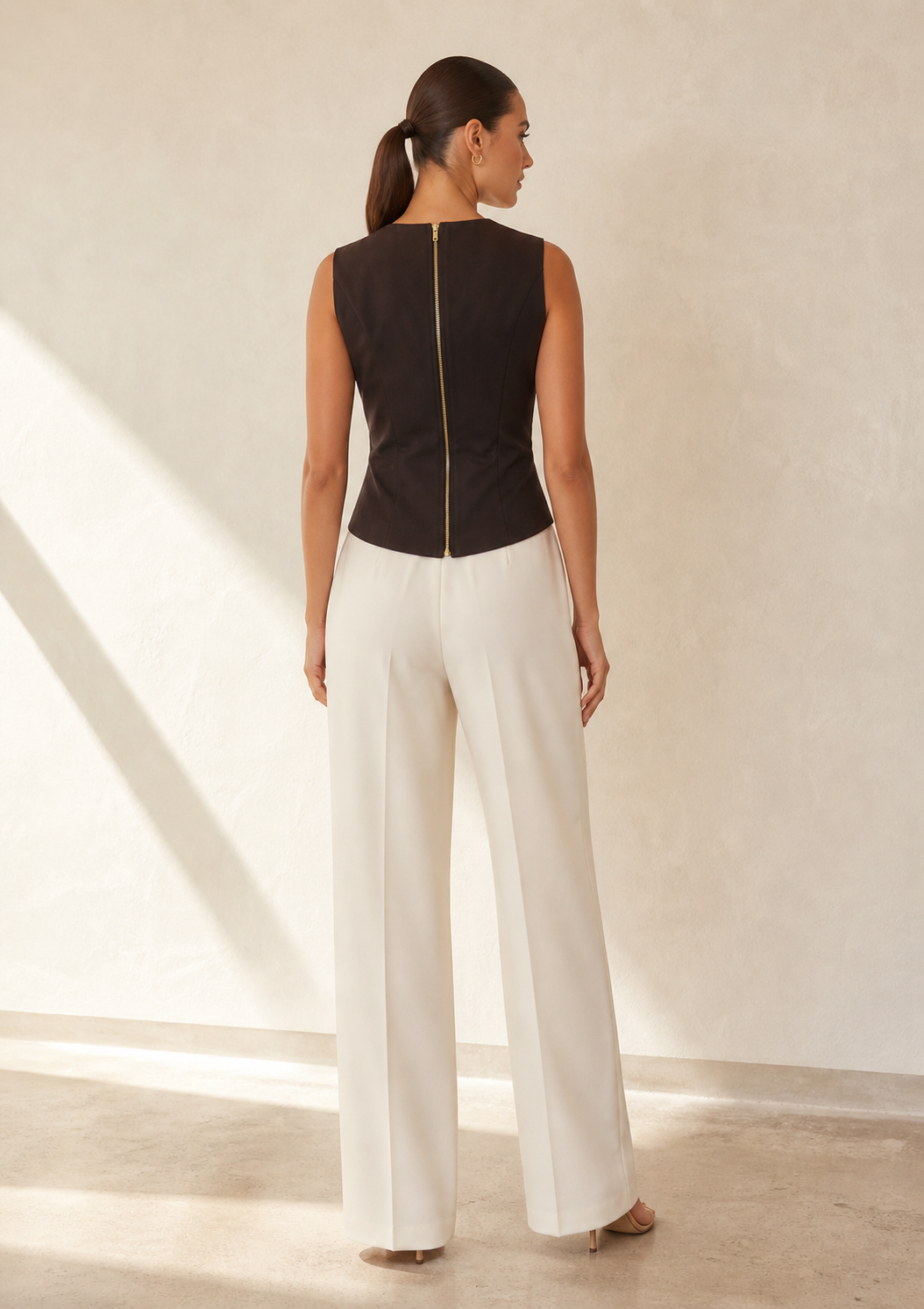 Ellie Top | Black Sleeveless Fitted Corset Top